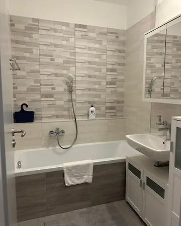 Luxurious Bob Apartment With Private Parking Budapest Exterior photo