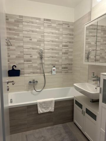 Luxurious Bob With Private Parking Apartament *