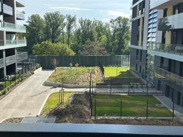 Luxurious Bob With Private Parking Apartament
